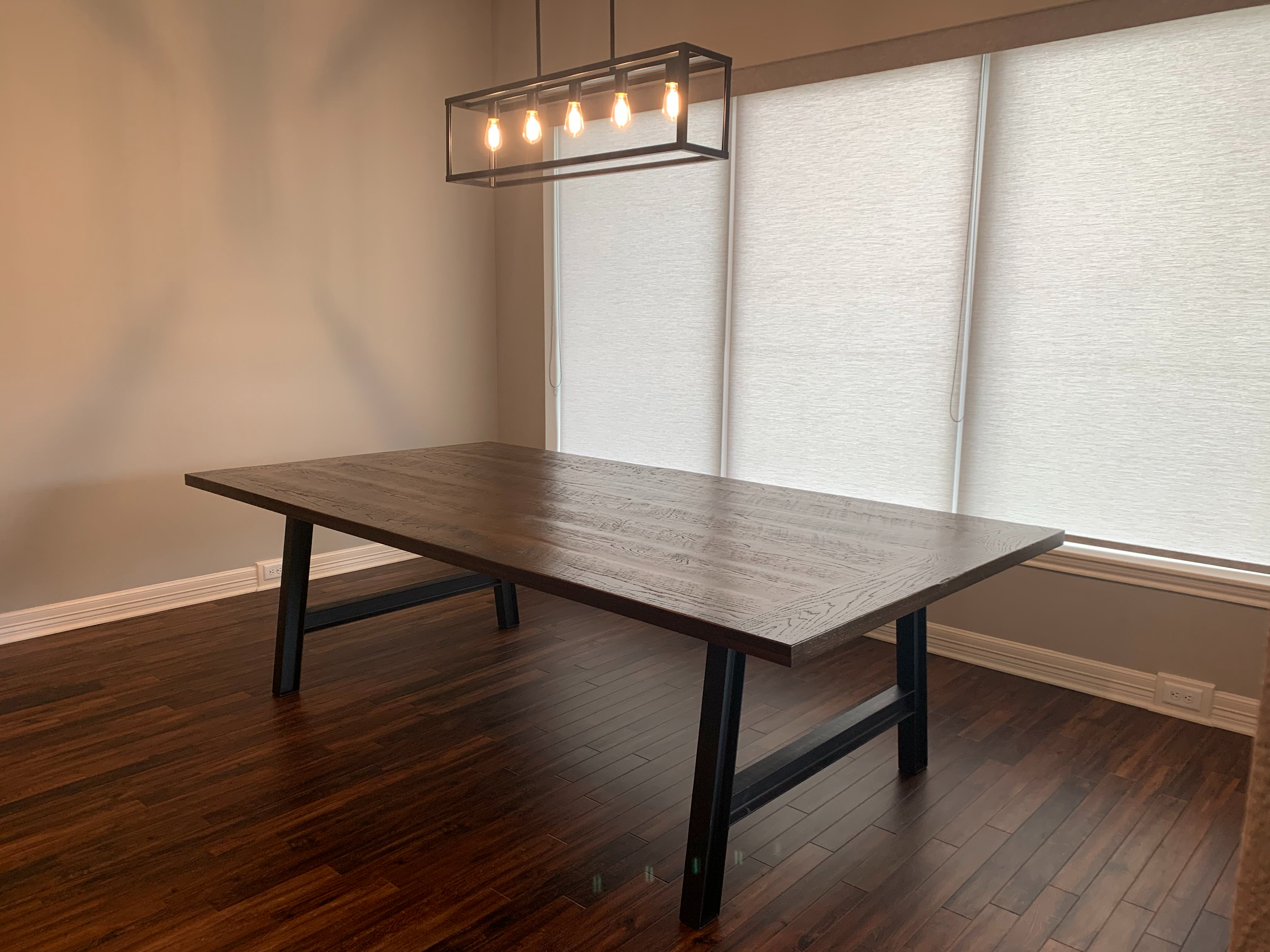 The Strand Table