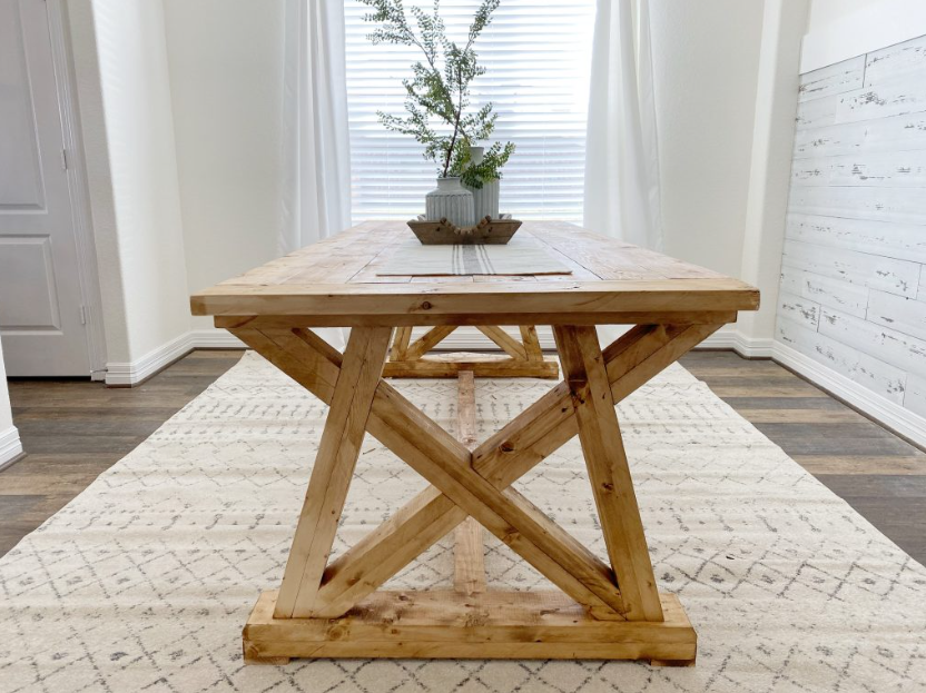 The Hoku Farm Table